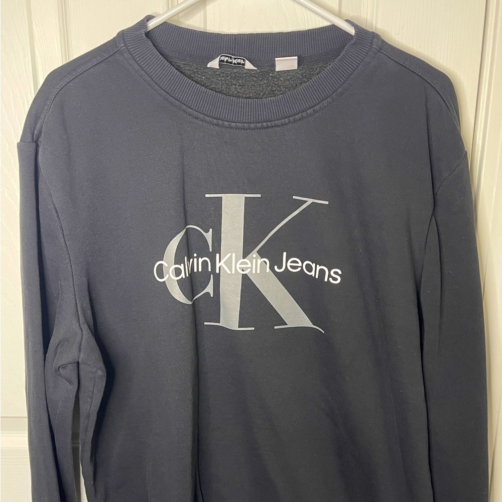 Calvin Klein Sweater